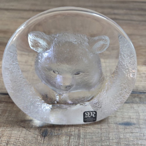 Mats Johansson Handmade Crystal Paperweight Bear Model 3332 Like New