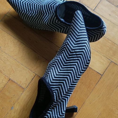 Zara Zig Zag Striped Pumps like new, size 37