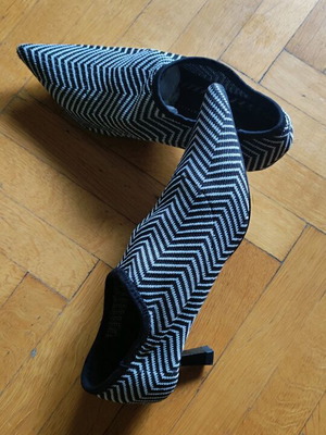 Zara Zig Zag Striped Pumps like new, size 37