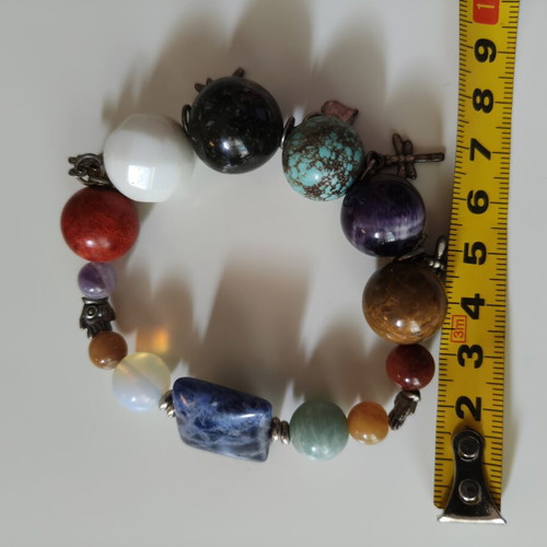 Multicolor bracelet like new with semi-precious stones and metal details
