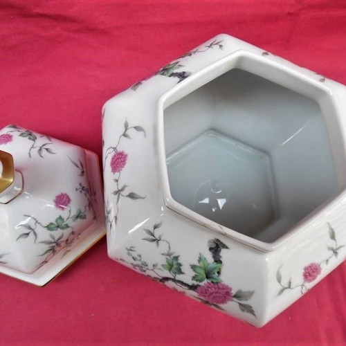 Seltmann Weiden Bavaria Royal China porcelain vase used, 1950s