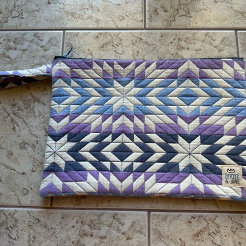 Bleecker & Love wristlet like new, waterproof lining, large size