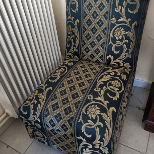 Classic three-seater sofa used with 2 armchairs and stool