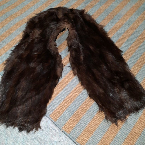 Natural Etol fur brown like new, 1.40x30cm