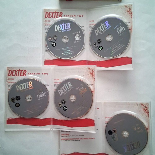 Dexter Season 2 DVD box set used with English subtitles