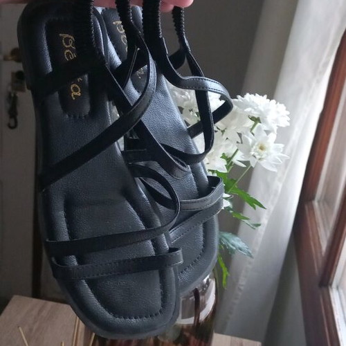 Sinsey Black Sandals Like New