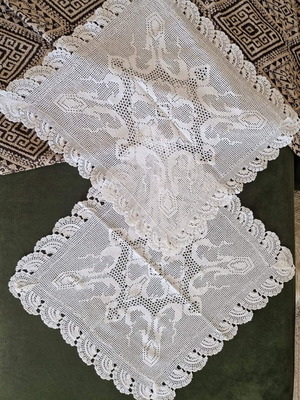 White Semen Set like new, dimensions 45x50