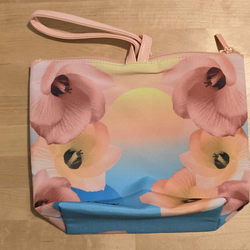 Hei Poa Floral pouch unused, multicolored