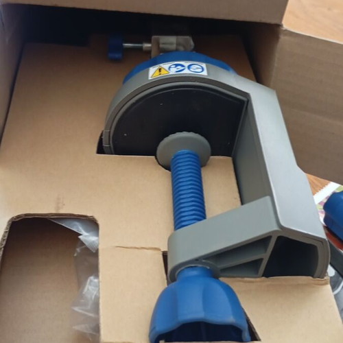 Dremel 3000 multitool like new with case and many accessories