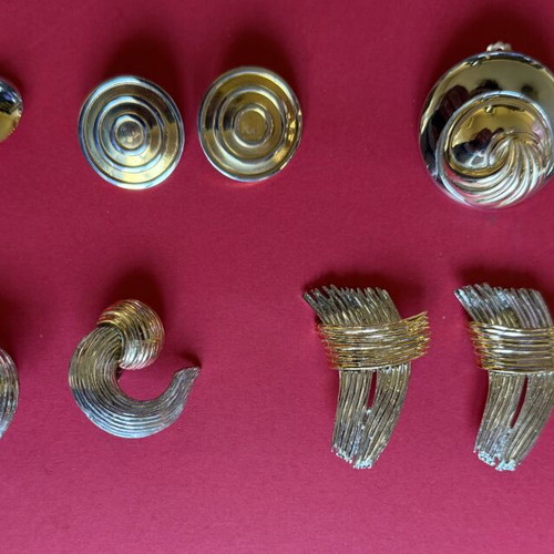 Vintage statement clip-on earrings like new, set of 5 pairs, gold and silver