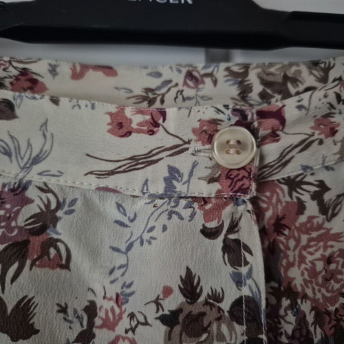 Silk Floral Skirt like new, size XL 42 14, buttoned waist