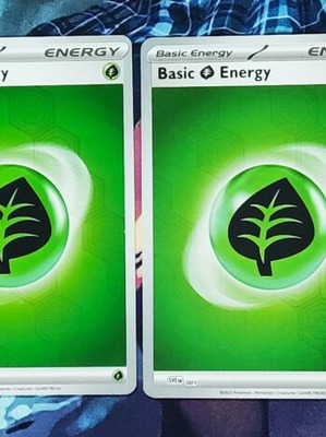Basic Grass Energy Pokemon near mint, 4 Reverse Holo cards