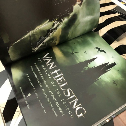 Van Helsing The Making Of The Legend HC like new, oversized, 1st printing