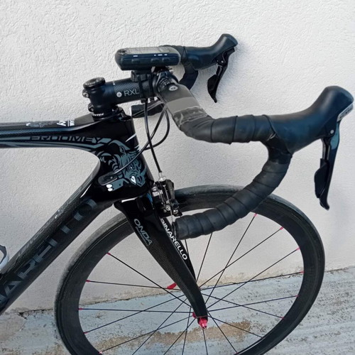 Pinarello F8 Dogma road bike, carbon frame, 11-speed Shimano 105