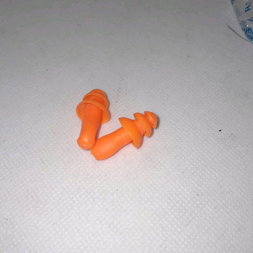 Earplugs like new, pack of 19 pieces