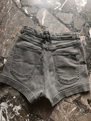 Pull & Bear shorts like new, anthracite, size M (38)
