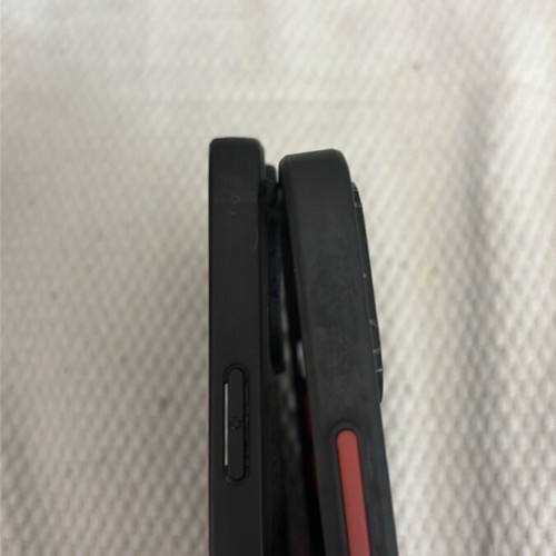 Guess iPhone 13 Pro cases
