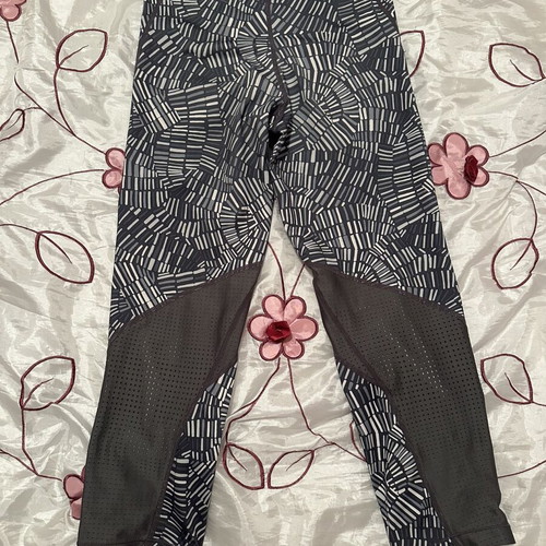 Nike knee-length leggings used, size XS