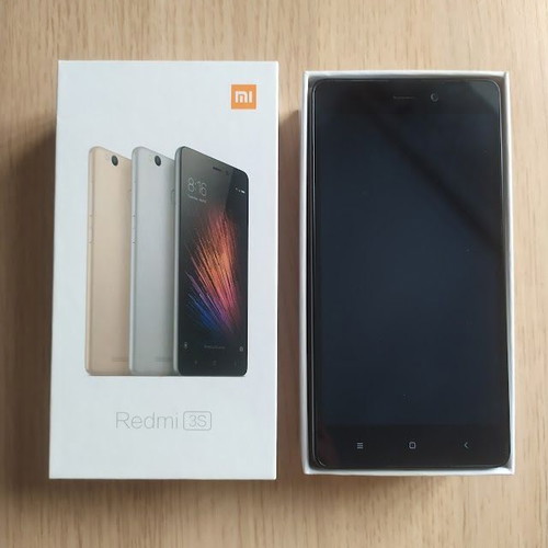 Mi Redmi 3s Prime 2016 употребяван, отлично състояние, колекционерски