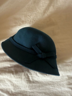 Uterque hat like new, size M