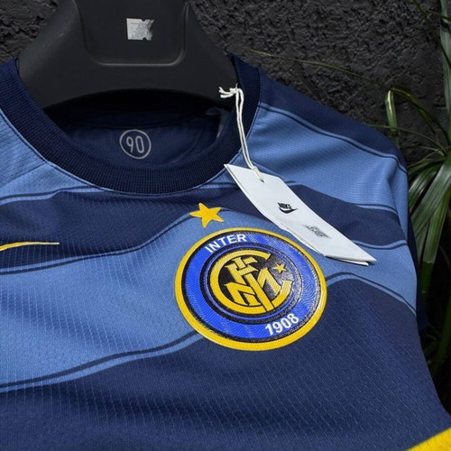 Adriano 10 Retro Inter jersey like new, official replica