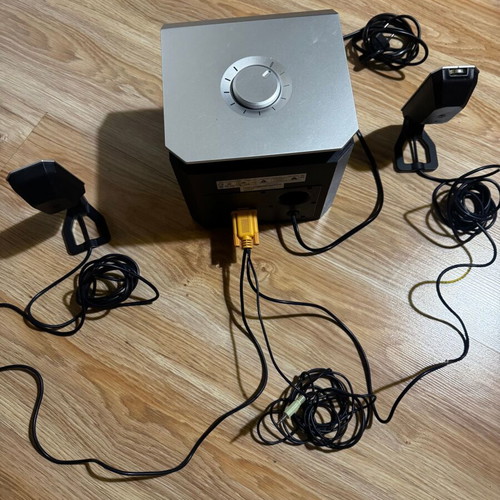 Dell Zylux Powered Subwoofer Model A525 with Speakers like new