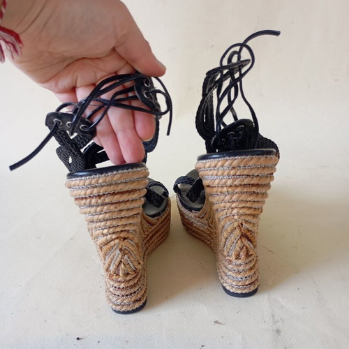 JLo platforms like new, black and beige, size 36