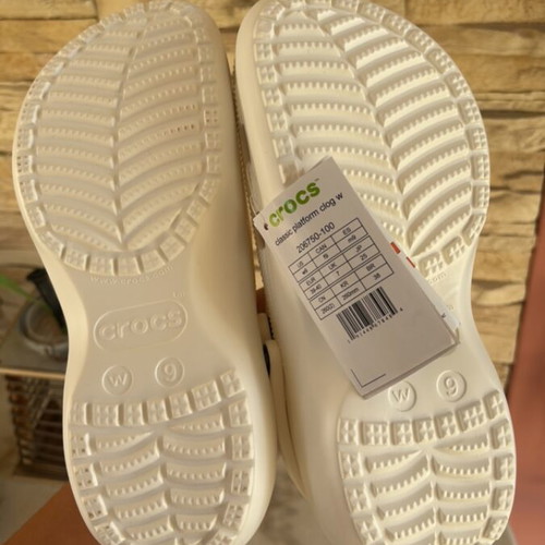 Crocs white clogs with insole, new