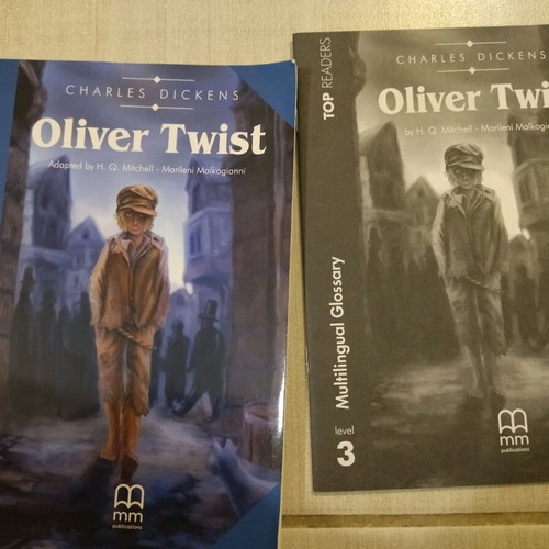 Oliver Twist book with glossary and CD, like new, classic children's literature