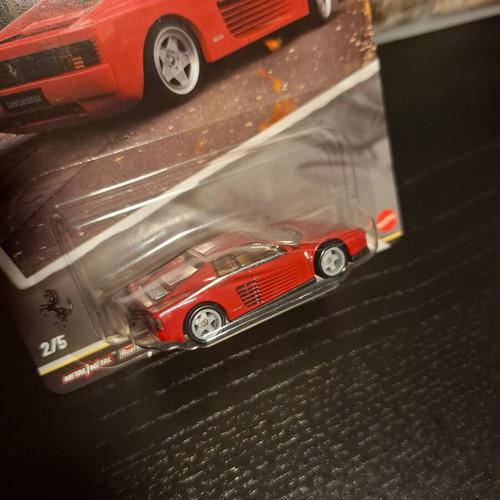 Hot Wheels Premium Ferrari Testarossa diecast car