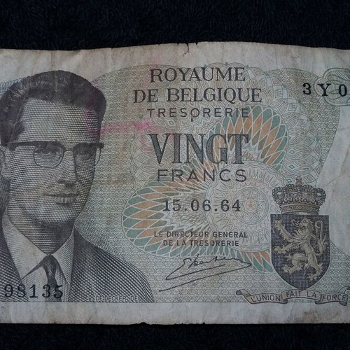 Foreign banknotes used, package all together