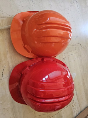 Safety helmets new, set of 2