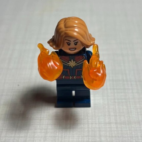 Lego Marvel Avengers Captain Marvel minifigure