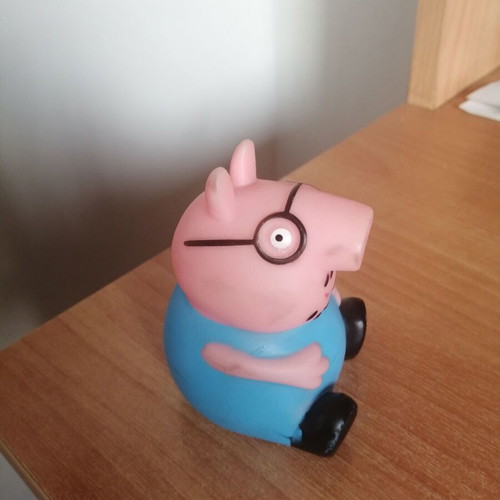 Daddy Pig soft plastic figure 8cm like new
