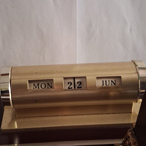 Vintage desk set with lighter and calendar like new, 1970s–80s