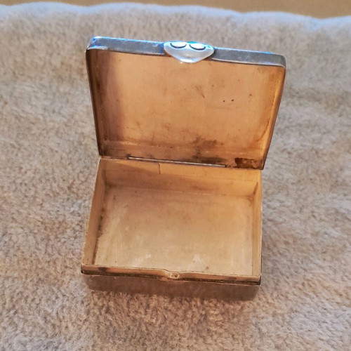Sterling silver 925 box solid with green onyx like new