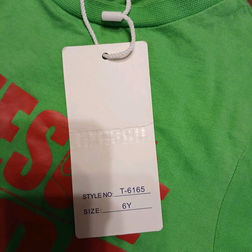 T shirt for boys 6 years new with tag red and green