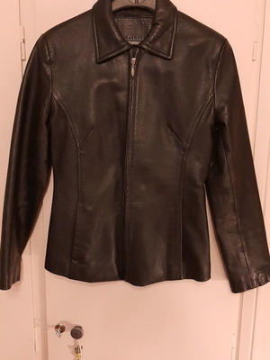 Women's leather jacket used, genuine leather, size M, black