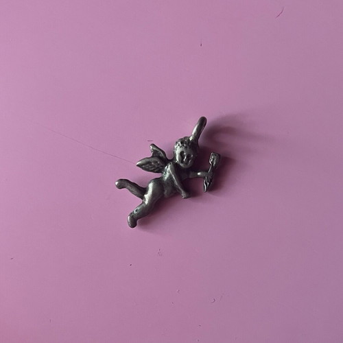 Pendant angel with arrow used, silver color