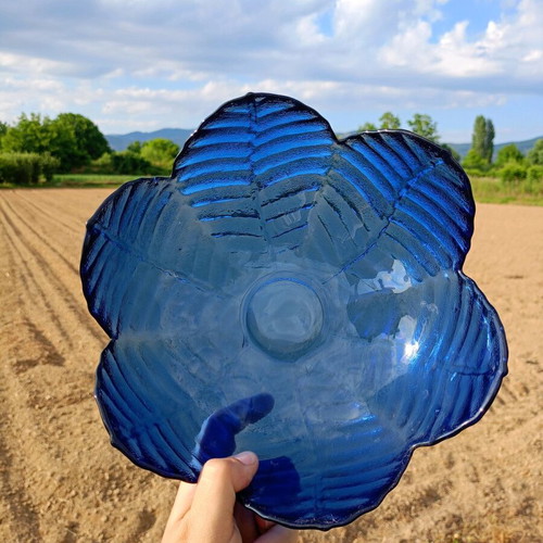 Glass blue vintage bowl like new