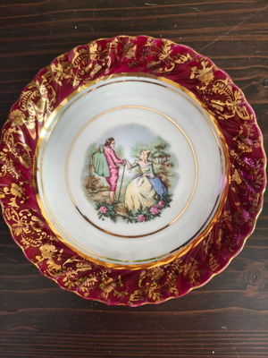 IPF antique porcelain bowl with gold decoration
