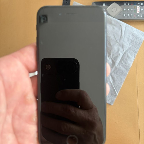 Apple iPhone SE 128GB, third generation