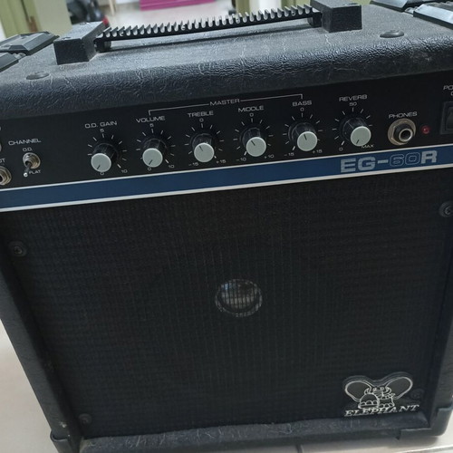 Elephant EG-60R guitar amplifier