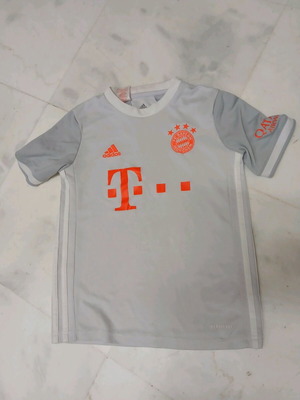 FC Bayern Munich kids shirt used, authentic