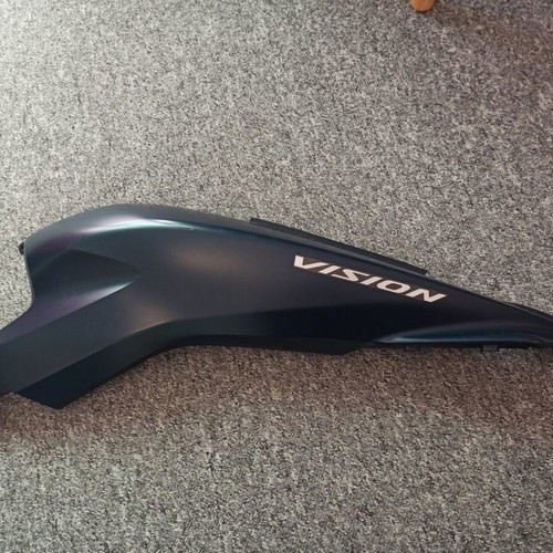 Honda Vision 110 2024 Genuine Plastic Parts like new