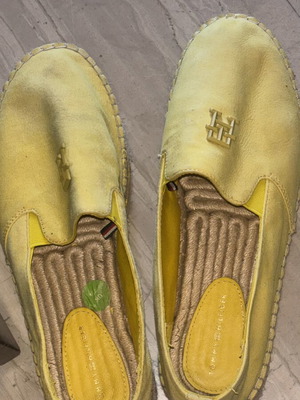 Tommy Hilfiger suede espadrilles like new, size 42, yellow