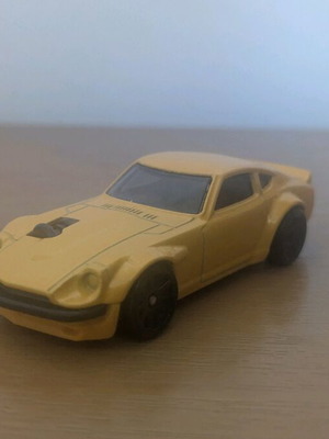 Hot Wheels Datsun 240Z Custom toy car like new
