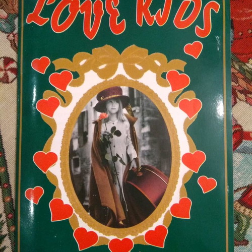 Love Kids Antoniadis 1997 collectible album new with 3 sealed packs
