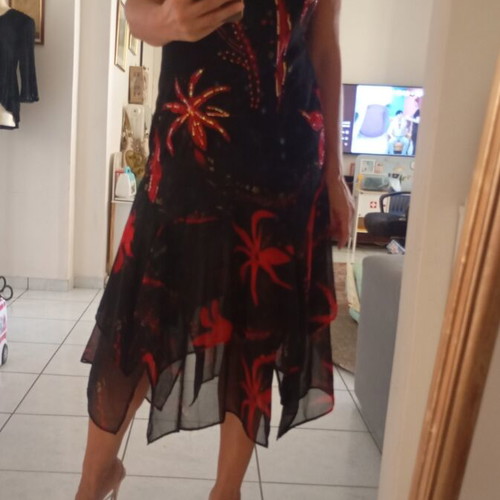 Vintage women's dress size L with embroidered beads, black and red