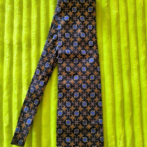 Men's Italian silk tie like new